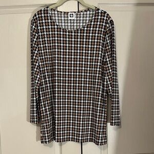 Anne Klein Black and White Houndstooth Long Sleeve Top